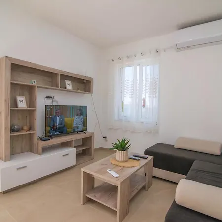 Apartment Tia Mit Meerblick *
